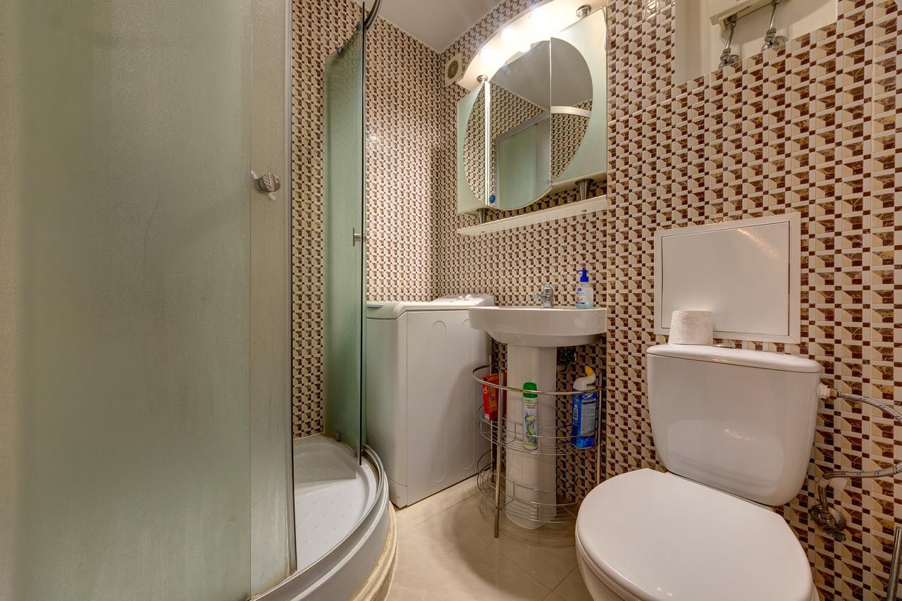 Apartamenty Na Dragomirova 10A Kiev Exterior foto